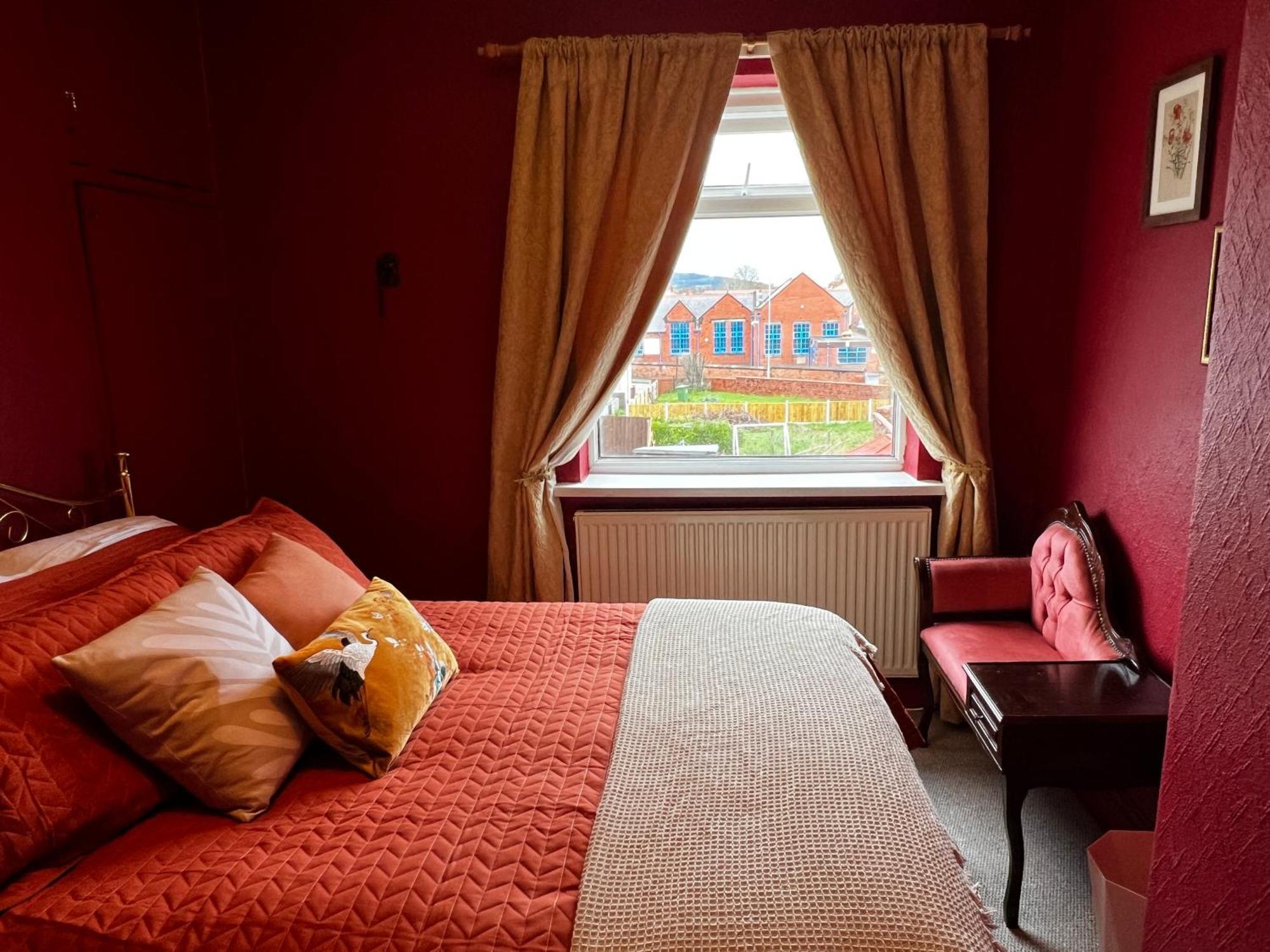 Robin'S Hollow: 2Bd Home Near Wrexham Afc Εξωτερικό φωτογραφία